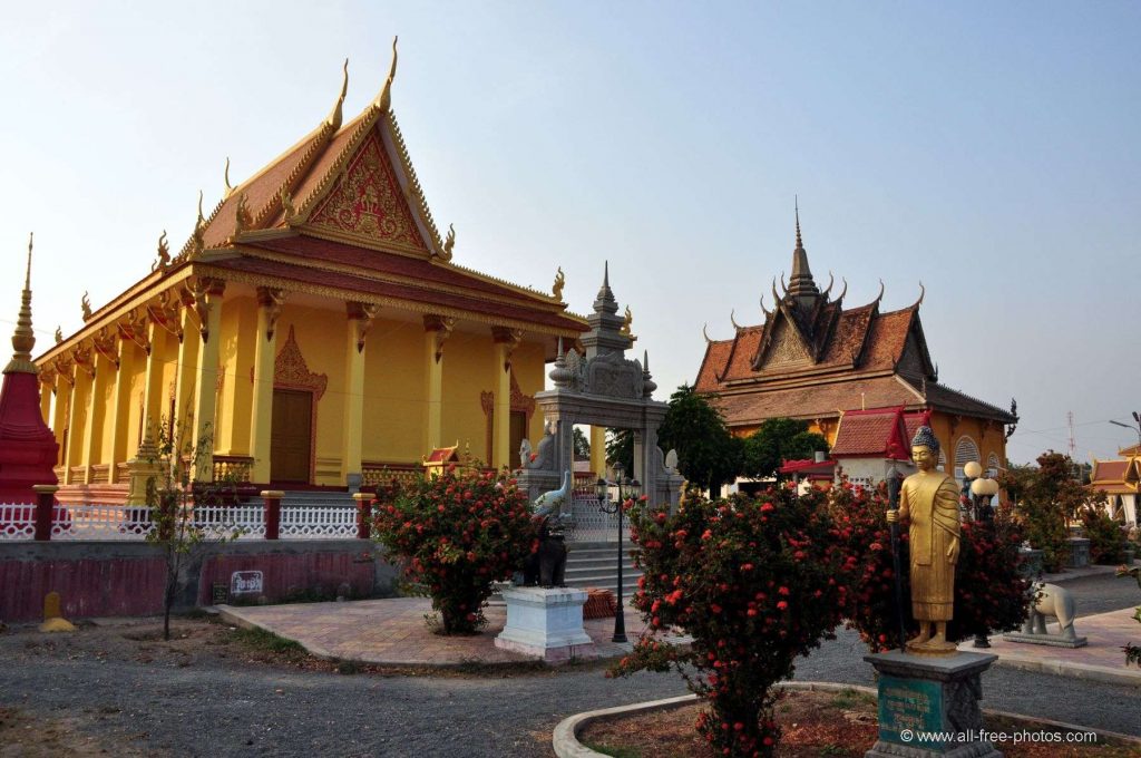 Dich vu van chuyen duong bo tu Tien Giang di Kampong Cham gia re