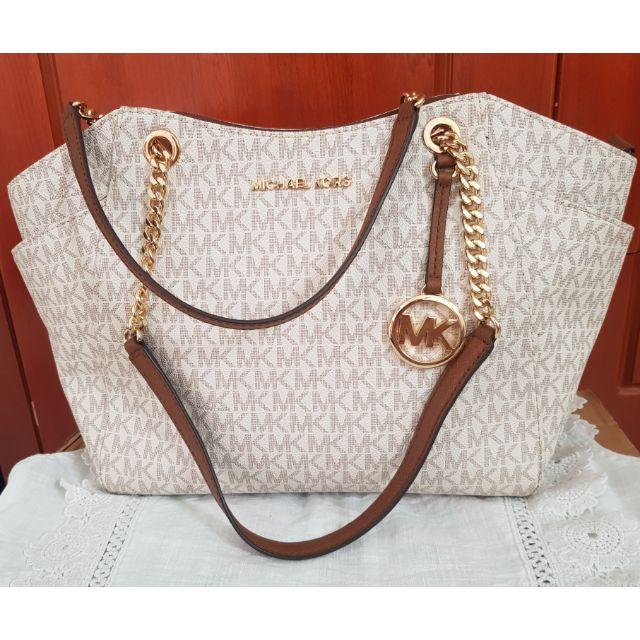 Chuyển phát nhanh