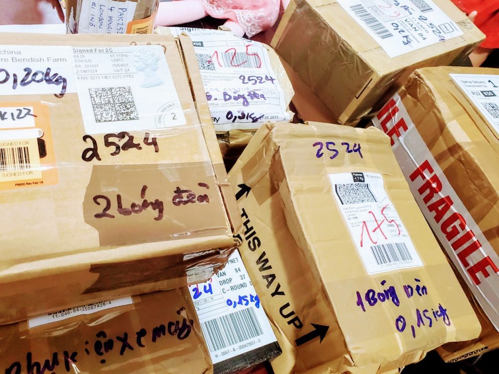 Dịch vụ chuyển ship kem dưỡng da Nhật Hàn Quốc