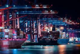 FCL hay LCL? Doanh nghiệp Việt chọn sai một lần là trả giá nhiều năm 