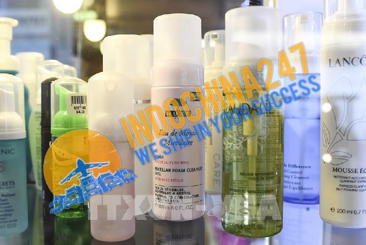 Chuyển phát nhanh dung dịch spa từ Ý về Việt Nam